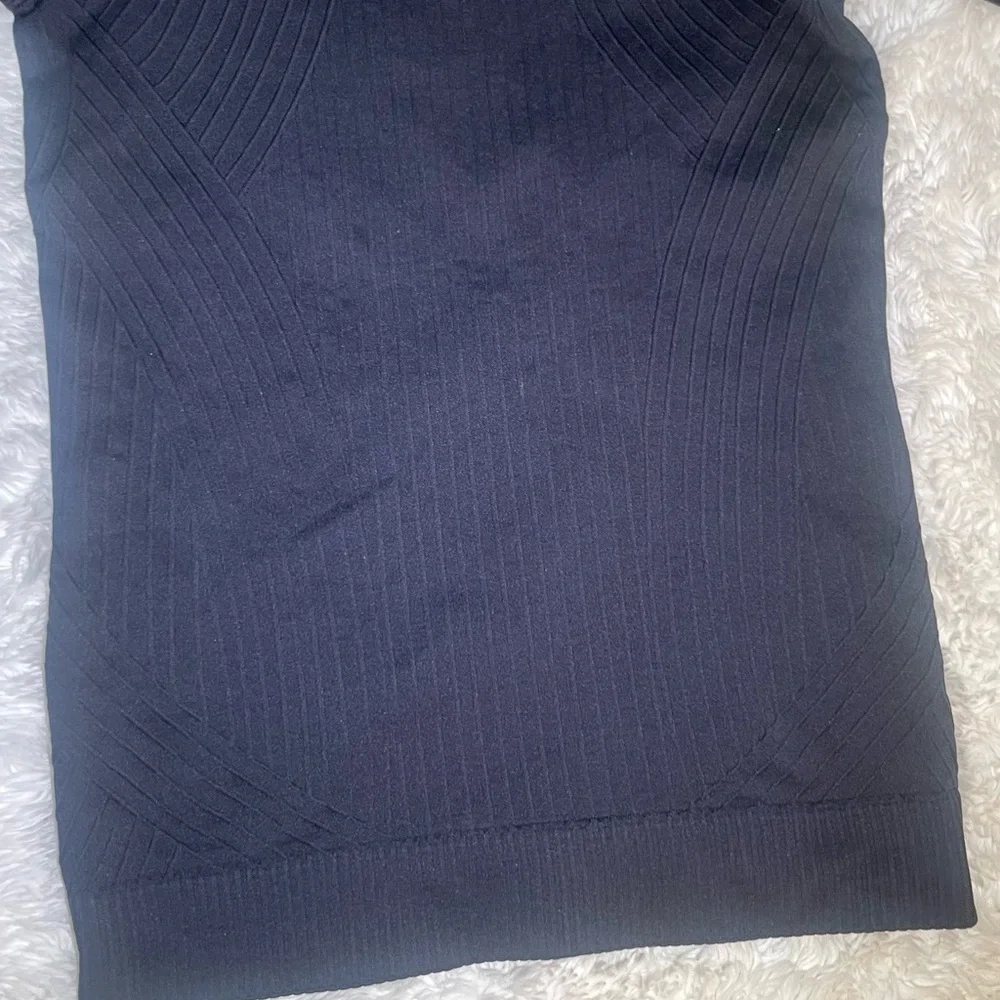 lululemon athletica classic black